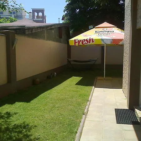 Ivatea Family 2* رافدا