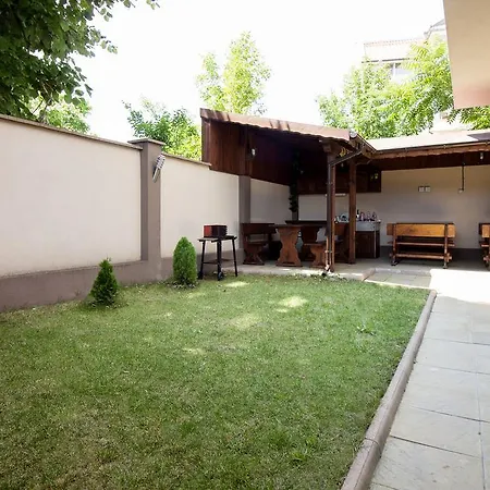 Ivatea Family فندق رافدا