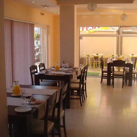 Ivatea Family 2* رافدا