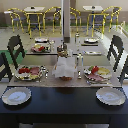 فندق Ivatea Family