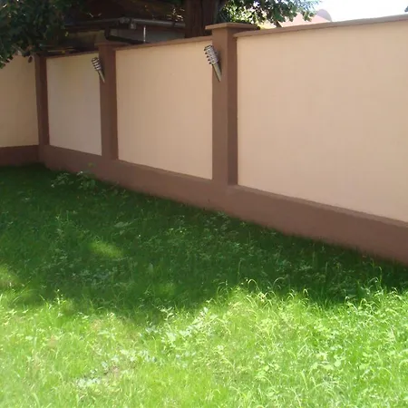 فندق Ivatea Family 2*