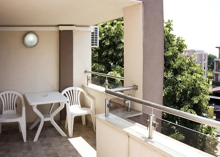 Ivatea Family Hotel 2*