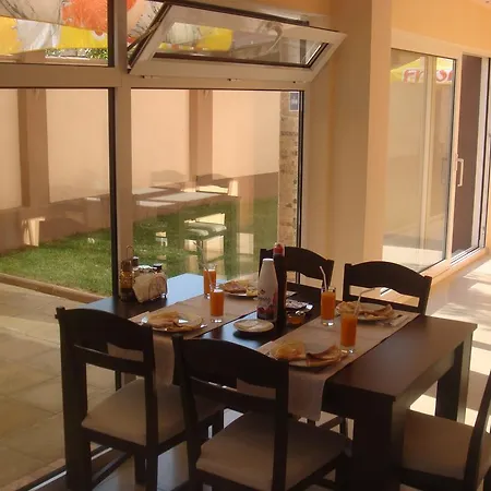 Ivatea Family Hotel 2*