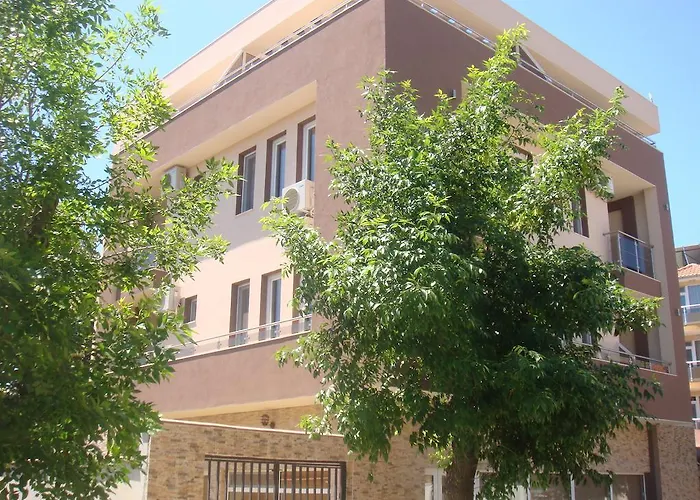 Ivatea Family 2* Ράβντα