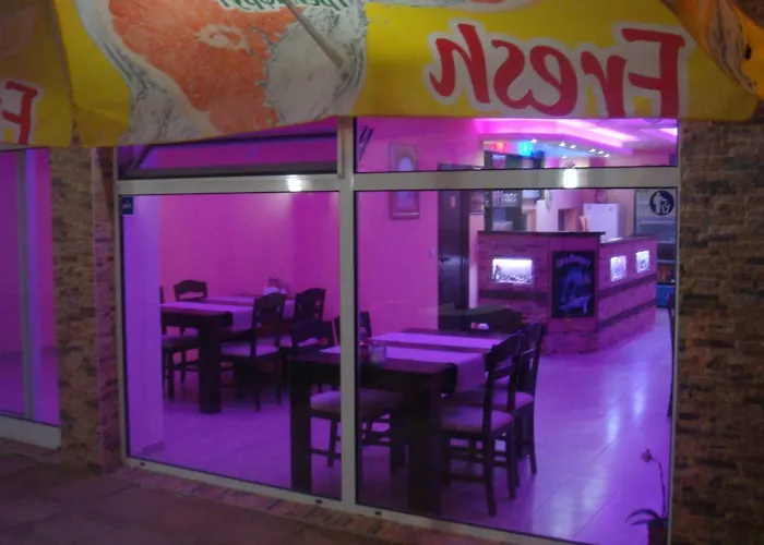 Ξενοδοχείο Ivatea Family Ράβντα